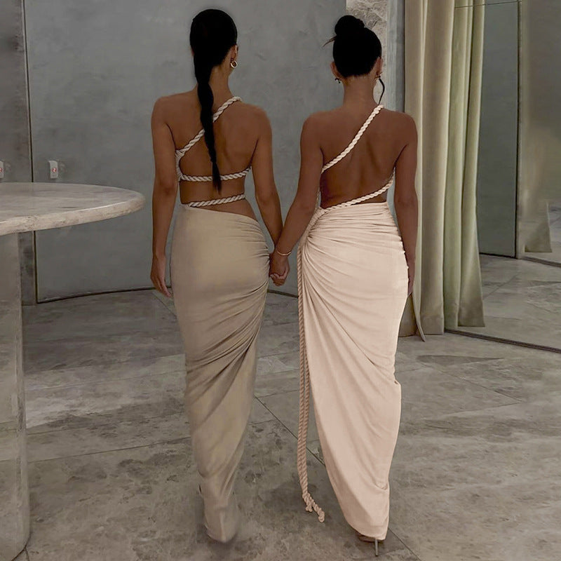 IBIZA – Asymmetrisches Cut-Out Kleid mit hoher Taille