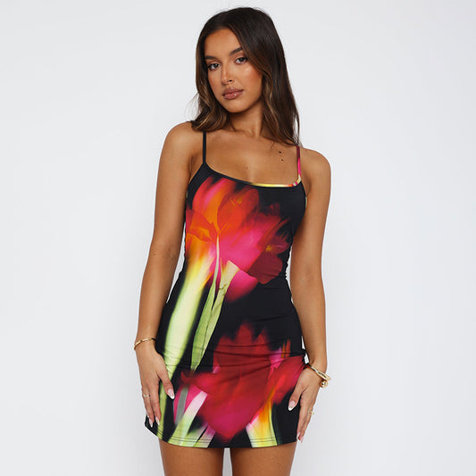 LISSABON – Figurbetontes Minikleid mit leuchtendem Blumenprint